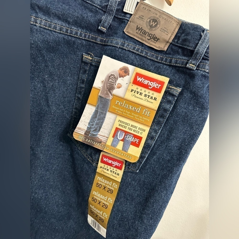 NWT Wrangler relaxed fit mens jeans U shape size 50x29 - Picture 4 of 4